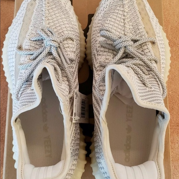adidas gazelle silver green womens Adidas Yeezy Boost 350 V2 Lundmark (Non Reflective) (Used)